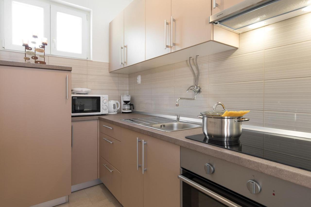 Apartment Oleander Punat Buitenkant foto