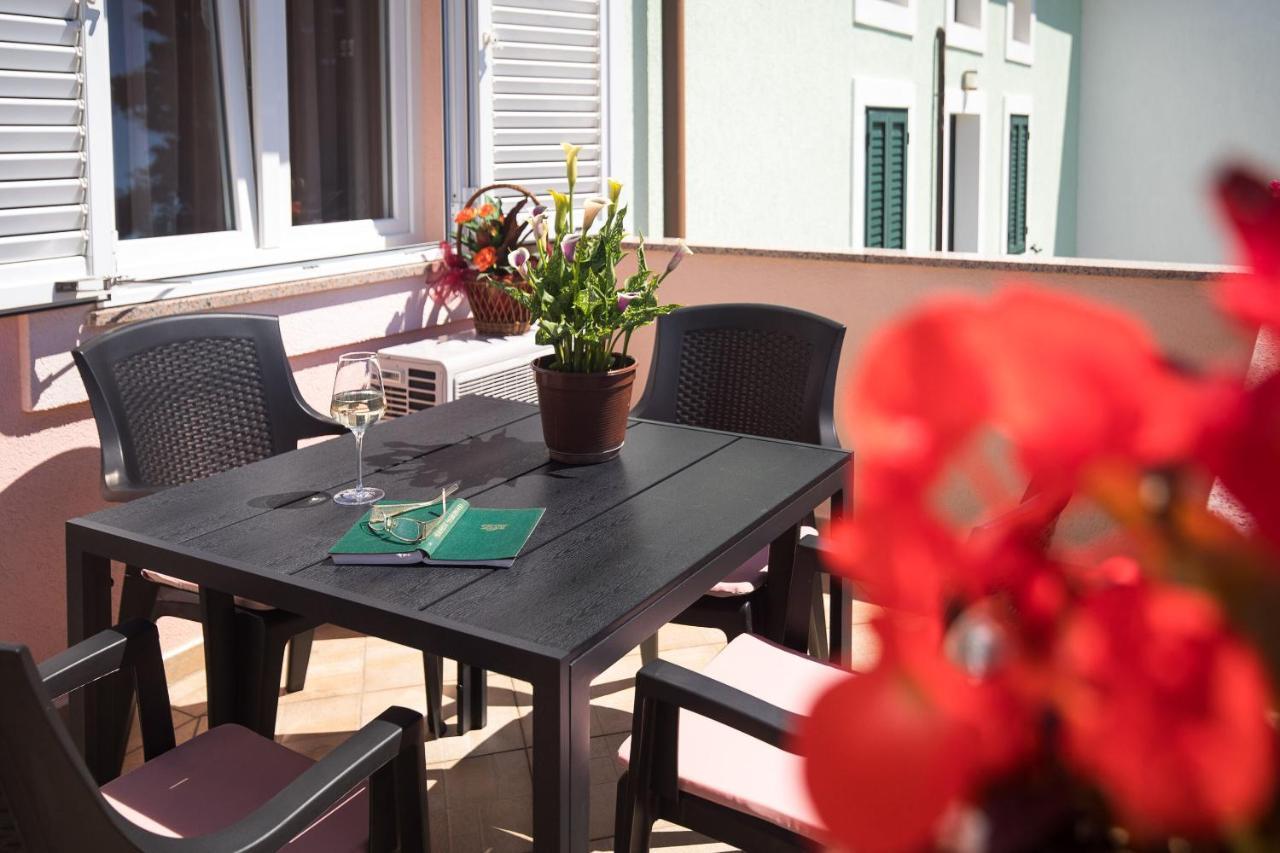 Apartment Oleander Punat Buitenkant foto