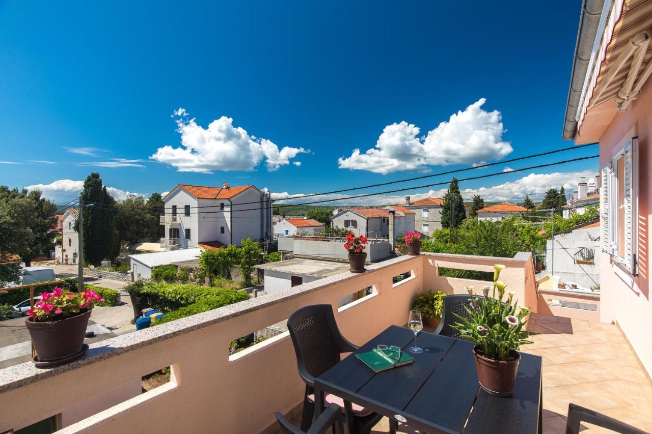Apartment Oleander Punat Buitenkant foto